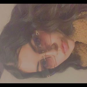 Meet your Posher, Sofia